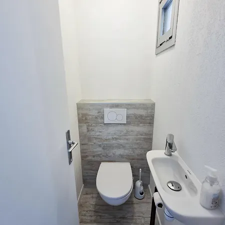 Solaris Yourhosthelper * Le Lavandou